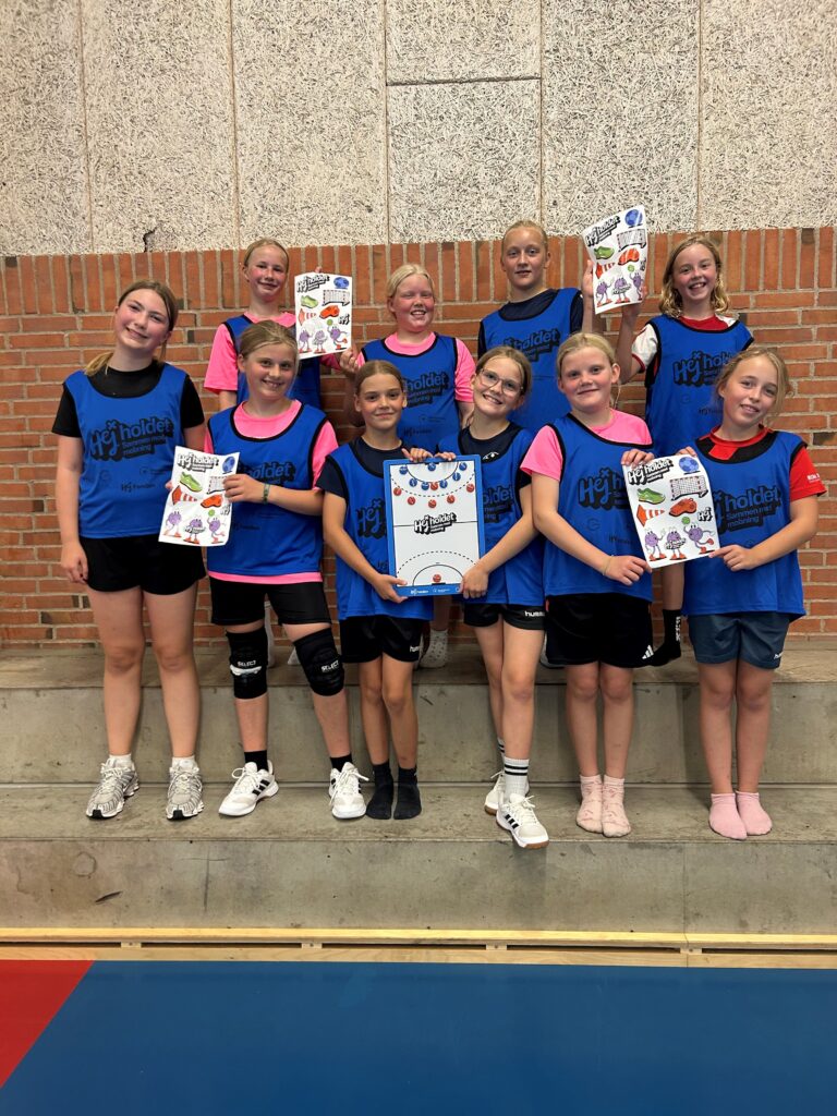U11-pigerne er blevet en del af Hej Holdet